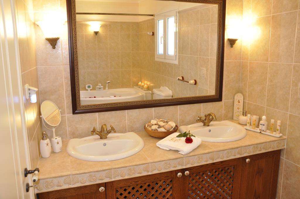 Villa Romantica Perama  Zewnętrze zdjęcie