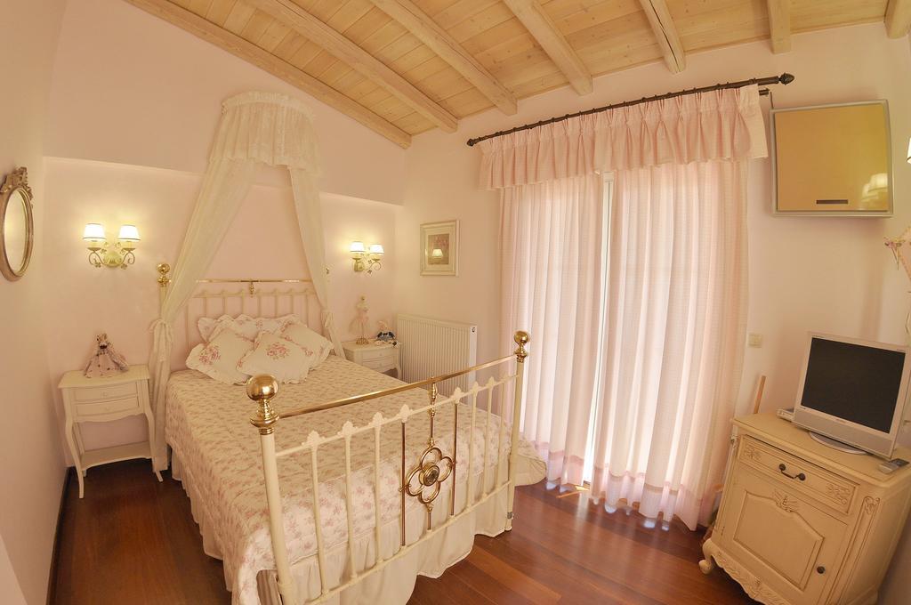 Villa Romantica Perama  Pokój zdjęcie