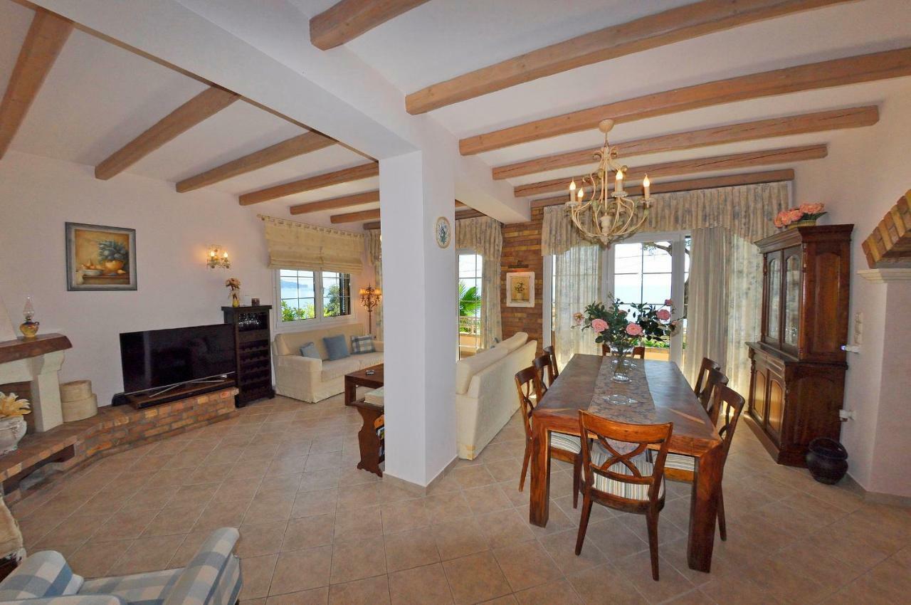 Villa Romantica Perama  Zewnętrze zdjęcie